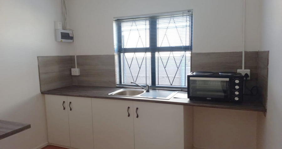 To Let 1 Bedroom Property for Rent in Wetton Western Cape